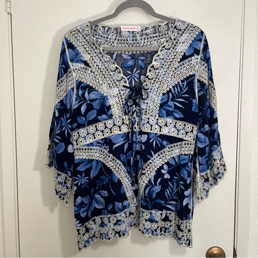 Parami Design Floral Blouse Sz Medium Blue Lace Embroidery Bell Sleeve Boho Ties